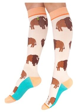 Unisex Pale Peach & Brown Cotton-rich Compression Socks 15-20mmHg - Bison design